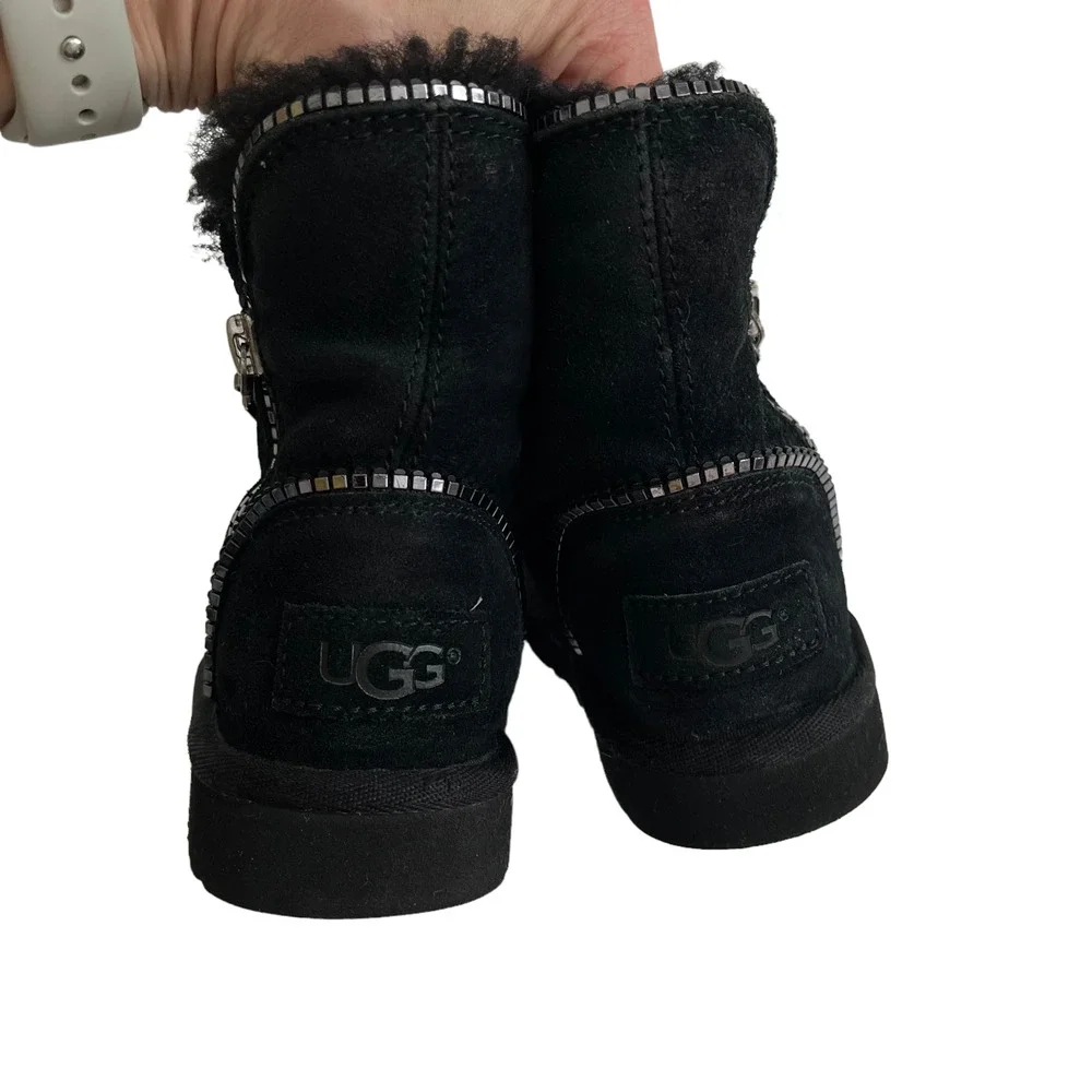 Ugg Florence Black Zipper Winter Snow Boots Baby Girl size 6
